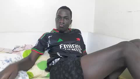 Snapshot of nileboys chatting on 11-08-25, 02:39 Niles online show from 11-08-25, 02:39