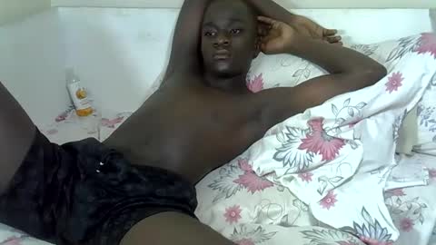 Snapshot of nileboys chatting on 12-02-25, 10:49 Niles online show from 12-02-25, 10:49