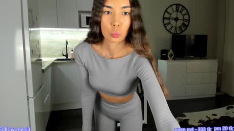 Bella online show from 12-31-24, 12:15