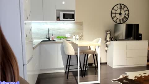 Bella online show from 01-04-25, 04:01