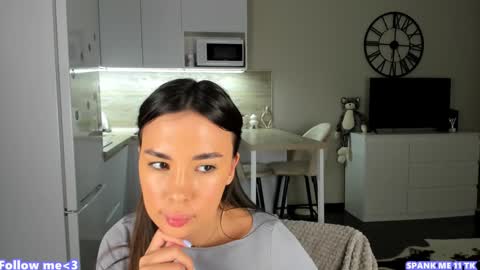 Bella online show from 01-15-25, 02:35