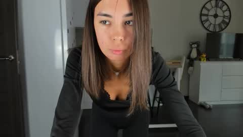 Bella online show from 09-13-25, 12:05