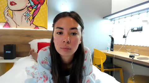 Snapshot of nilliluv chatting on 07-27-26, 10:44 Bella online show from 07-27-26, 10:44