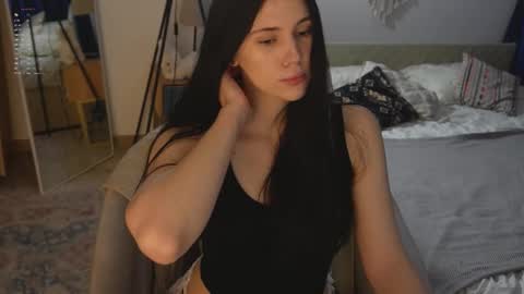 Jennet online show from 10-25-25, 07:19