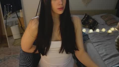 Jennet online show from 12-15-25, 06:23