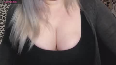 Blonde Nimpho online show from 03-21-26, 08:52