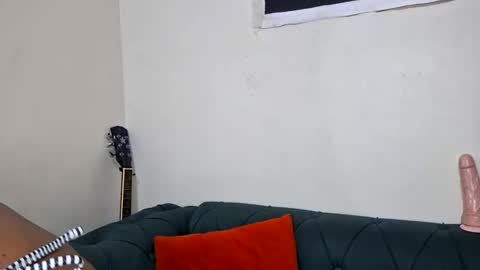 nina_bambi online show from 04-18-26, 02:04