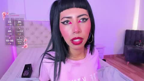 Nina Fox  online show from 04-22-26, 01:34