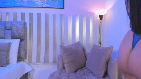 nina_glow_ online show from 02-12-26, 11:27