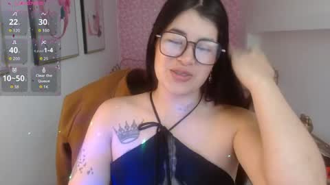 Nina online show from 04-25-26, 01:41