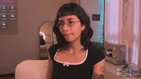 Snapshot of nina_just chatting on 01-23-25, 08:13 Nina.  online show from 01-23-25, 08:13