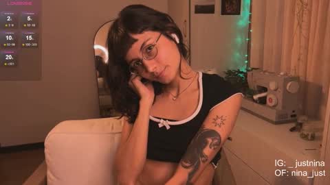 Snapshot of nina_just chatting on 01-23-25, 11:15 Nina.  online show from 01-23-25, 11:15