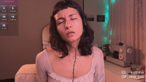 Snapshot of nina_just chatting on 02-22-25, 01:11 Nina.  online show from 02-22-25, 01:11