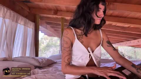 Snapshot of nina_just chatting on 10-12-25, 09:36 Nina.  online show from 10-12-25, 09:36