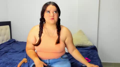 Snapshot of nina_martinez1 chatting on 09-27-25, 01:27 nina_martinez1 online show from 09-27-25, 01:27