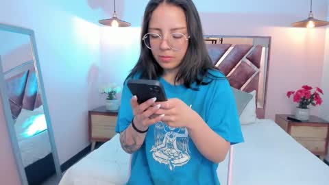 Nina myers online show from 11-10-25, 10:58