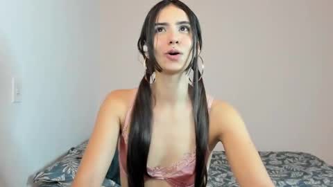 Snapshot of nina_pons chatting on 11-21-25, 08:40 Nina online show from 11-21-25, 08:40