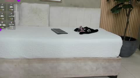 NINA online show from 12-27-24, 12:01