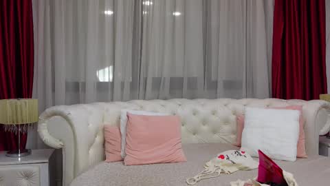 NinaCrystal online show from 03-10-25, 05:54