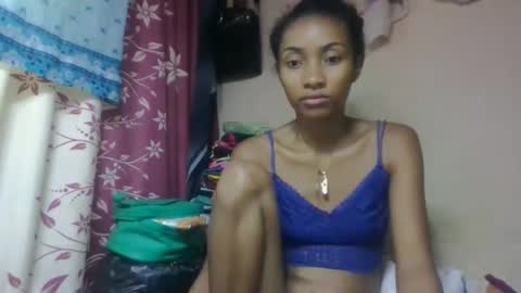 ninaeaa online show from 04-25-26, 01:41