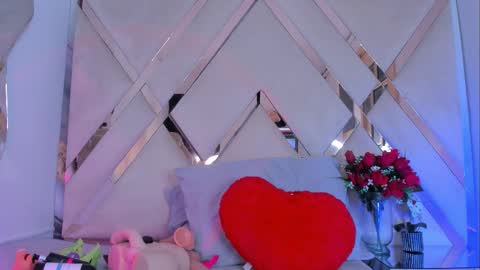 ninahtx online show from 10-12-25, 09:25