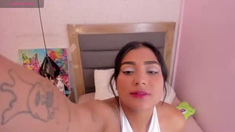 N I N A  online show from 06-23-26, 03:48
