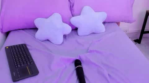 Snapshot of ninameduxx chatting on 05-10-26, 04:39 Nina online show from 05-10-26, 04:39