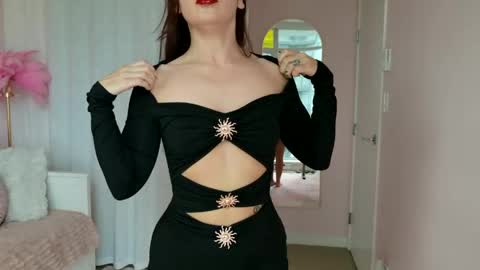NinaOneil online show from 06-06-26, 07:40