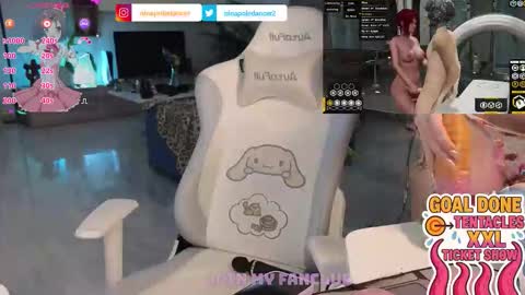 Nina online show from 09-19-25, 06:41