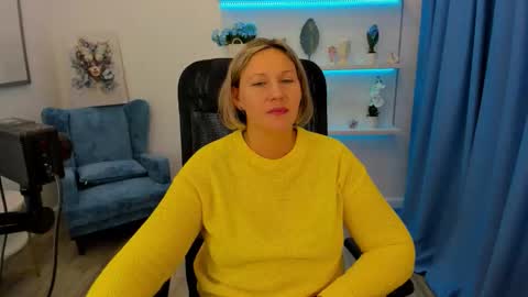 Snapshot of ninastarle chatting on 10-04-25, 11:41 ninastarle online show from 10-04-25, 11:41
