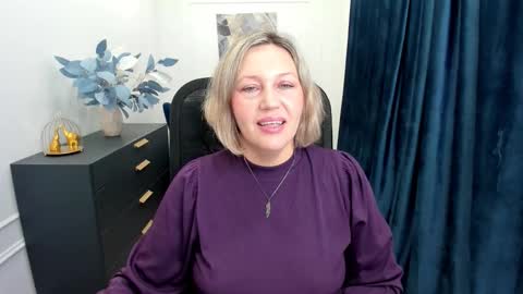 Snapshot of ninastarle chatting on 10-11-25, 04:44 ninastarle online show from 10-11-25, 04:44