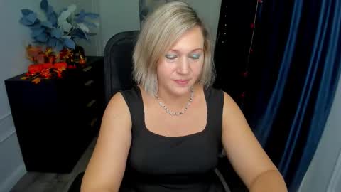 Snapshot of ninastarle chatting on 10-22-25, 04:57 ninastarle online show from 10-22-25, 04:57