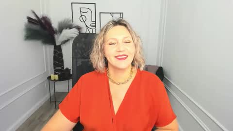 ninastarle online show from 11-14-25, 05:28