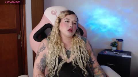 Nina online show from 09-27-25, 02:38