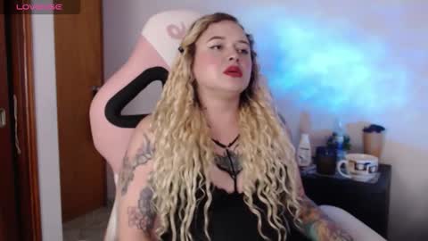 Nina online show from 09-29-25, 10:47