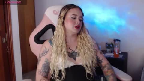 Nina online show from 10-06-25, 06:44