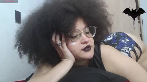 Doll independent model online show from 04-16-26, 03:07