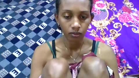 ninie246746 online show from 07-04-26, 05:57
