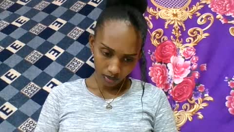 ninie246746 online show from 07-11-26, 07:44