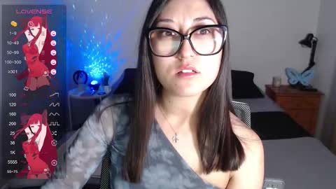 Snapshot of ninimoon chatting on 10-06-25, 05:05 Ninimoon online show from 10-06-25, 05:05