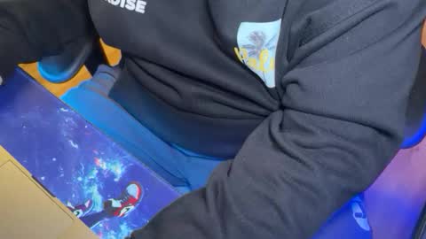 ninocut6 online show from 02-19-25, 10:34