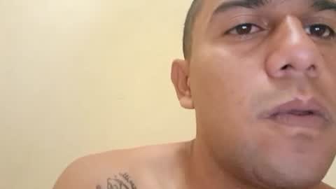 Snapshot of ninoguns chatting on 06-07-26, 01:37 ninoguns online show from 06-07-26, 01:37