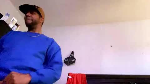 Snapshot of ninolindo919 chatting on 10-10-25, 03:22 ninolindo919 online show from 10-10-25, 03:22