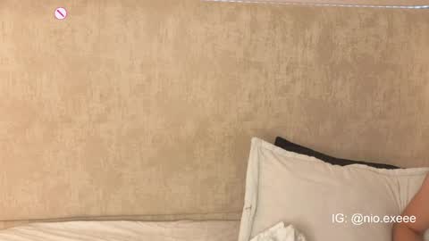 nioki_ online show from 03-31-26, 03:41