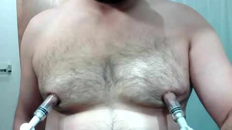 Snapshot of nipps2clamp chatting on 10-20-25, 03:07 Joe online show from 10-20-25, 03:07