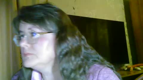 Snapshot of nisha__122 chatting on 12-16-25, 11:48 nisha__122 online show from 12-16-25, 11:48