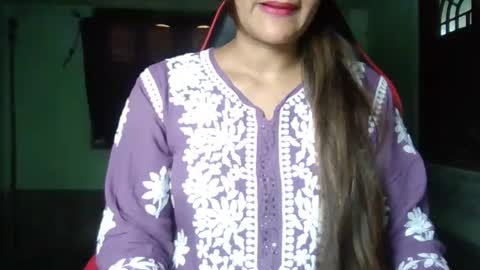Snapshot of nisha_baby chatting on 10-15-25, 09:42 Nishu online show from 10-15-25, 09:42