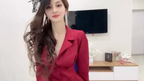 Snapshot of niufrommacau chatting on 02-08-25, 03:42 Niu online show from 02-08-25, 03:42