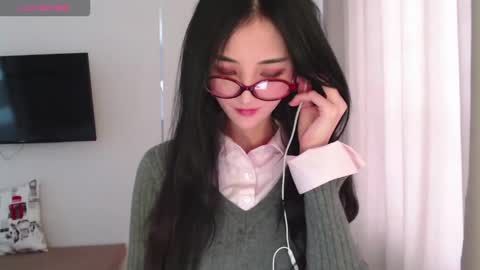 Snapshot of niufrommacau chatting on 09-15-25, 12:27 Niu online show from 09-15-25, 12:27