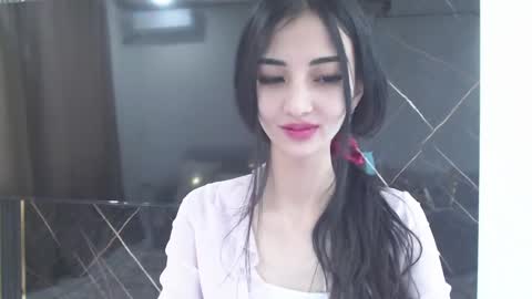 Snapshot of niufrommacau chatting on 10-12-25, 10:36 Niu online show from 10-12-25, 10:36